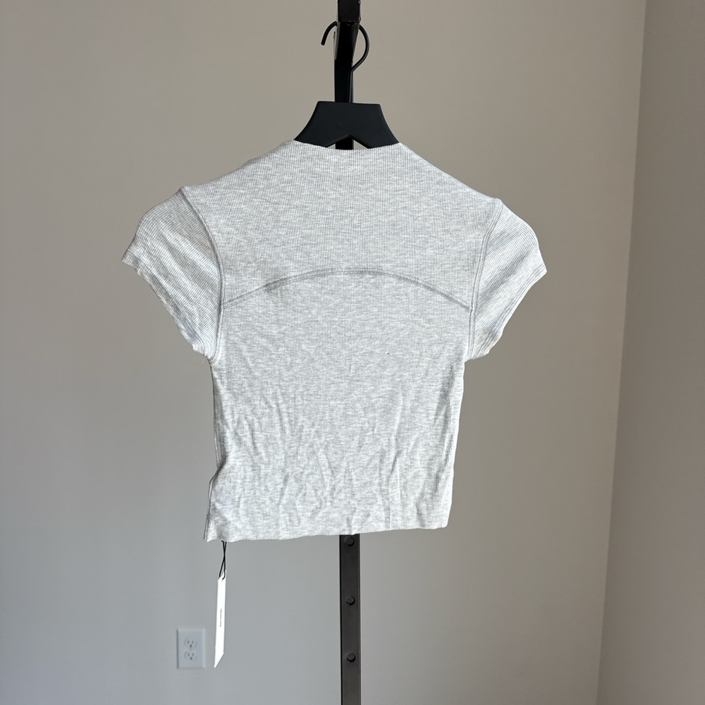 NWT Joah Brown contrast stitch crop tee S/M - Picture 2 of 2